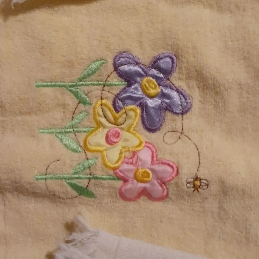 Vintage‎ Cecil Saydah Pastel Floral Embroidered Spring easter hand towels